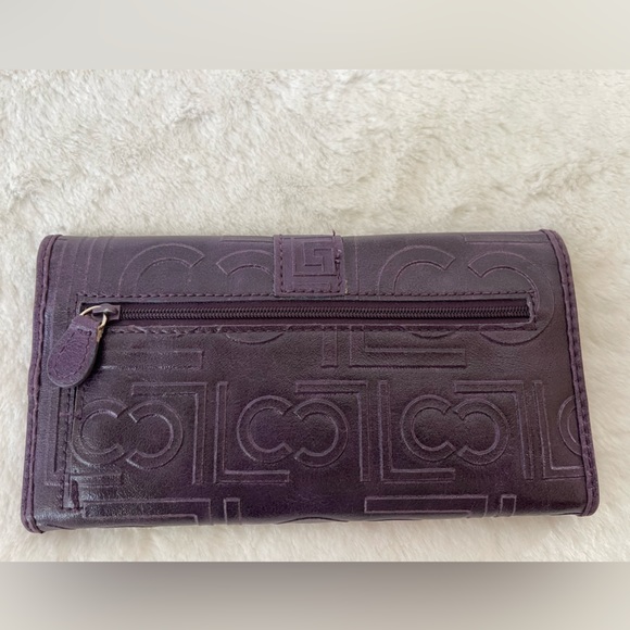 Liz Claiborne Wallet - Picture 3 of 6